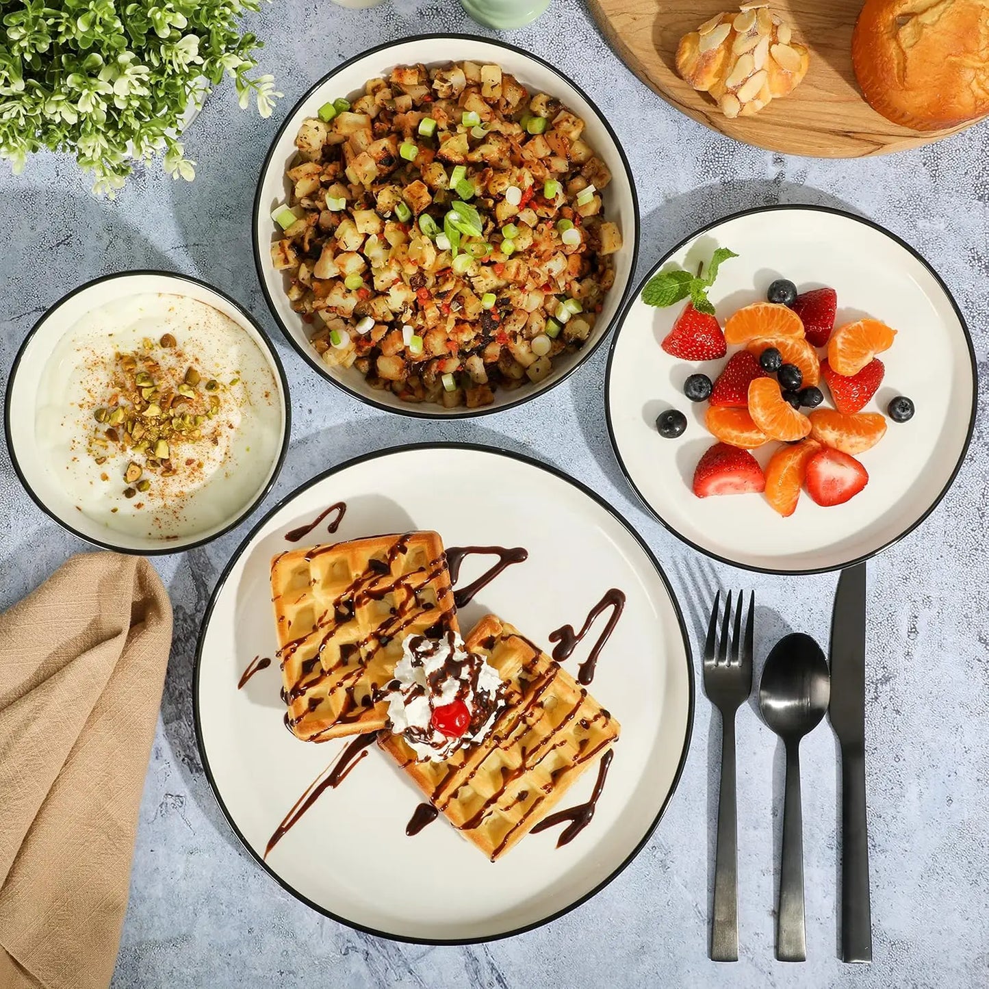 16-Piece Porcelain Dinnerware Set for 4